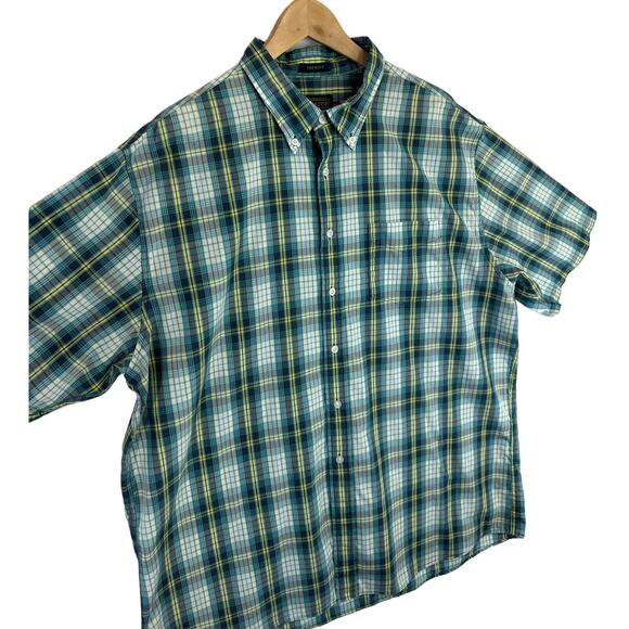 Pendleton Fremont Mens Plaid Button Front Short Sleeve Shirt Size XXL - Picture 2 of 5